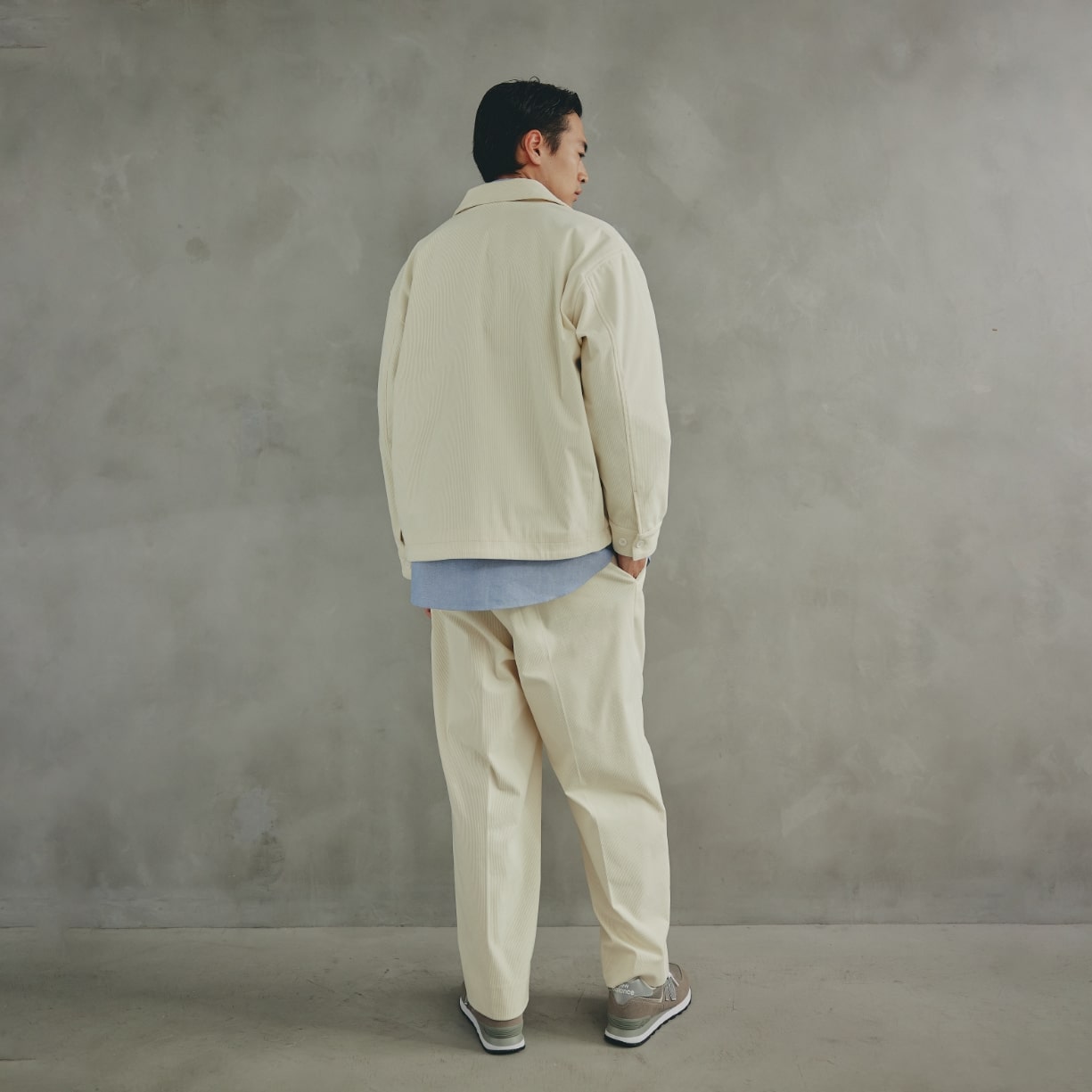 CORDUROY ZIP OUTER