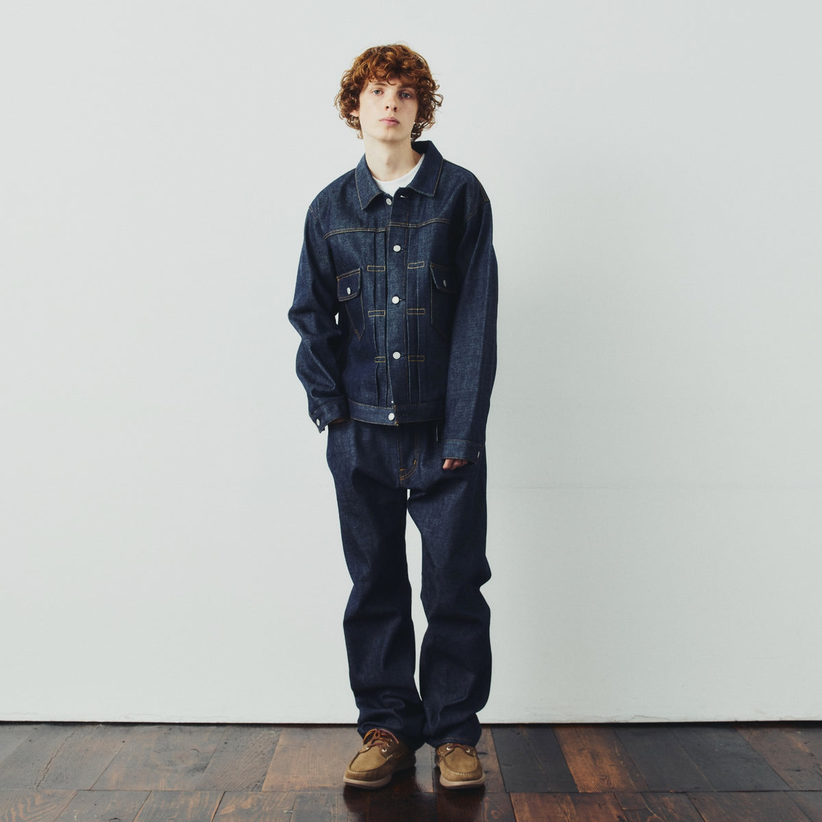 STANDARD JEANS
