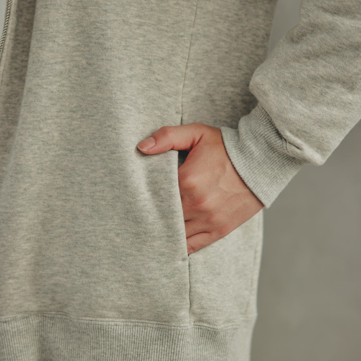 ZIP HOODY