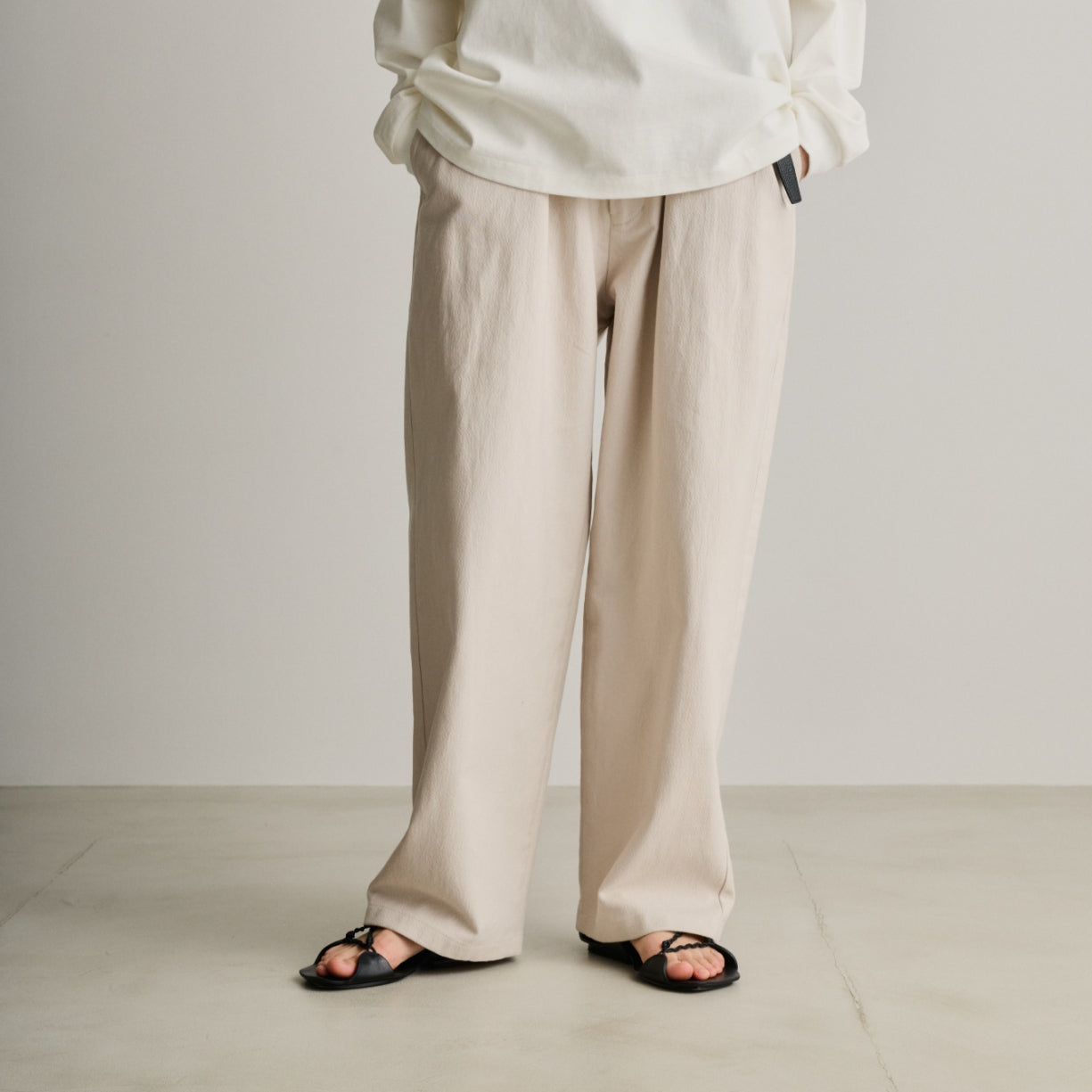 ONE TUCK COLOR PANTS