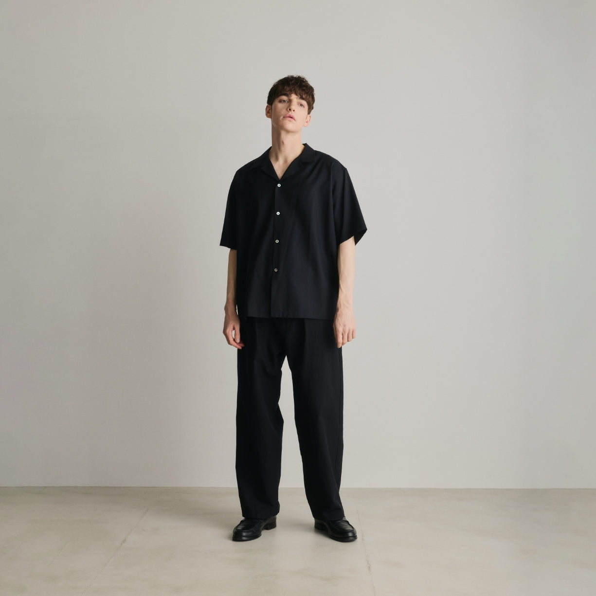 ONE TUCK COLOR PANTS