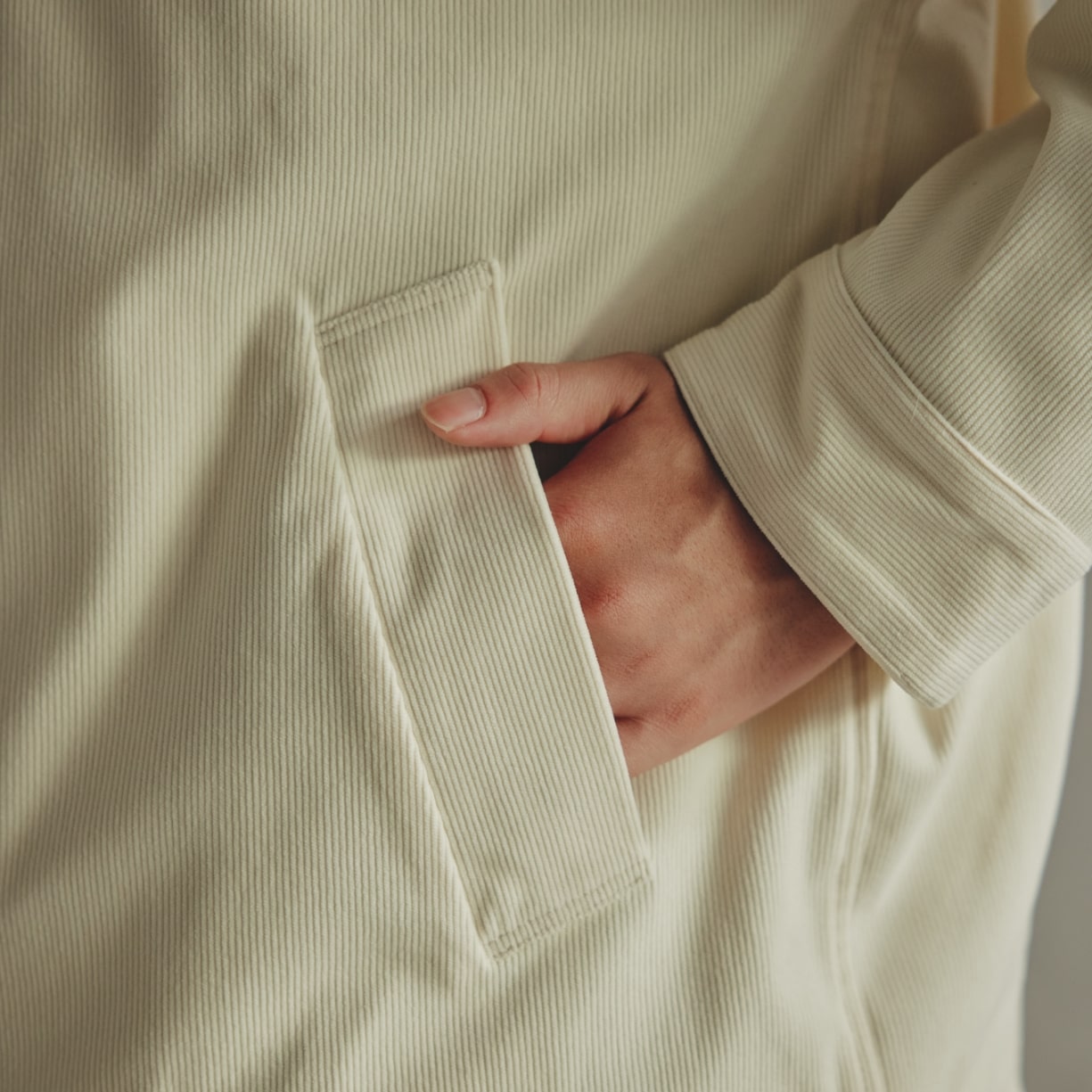 CORDUROY ZIP OUTER