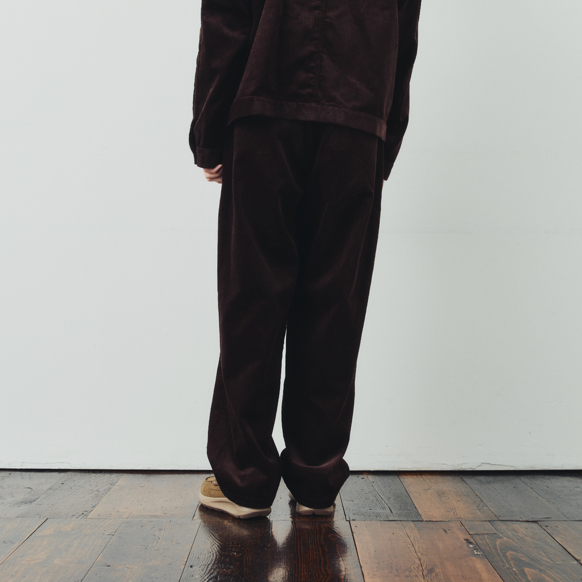 TUCK  CORDUROY PANTS