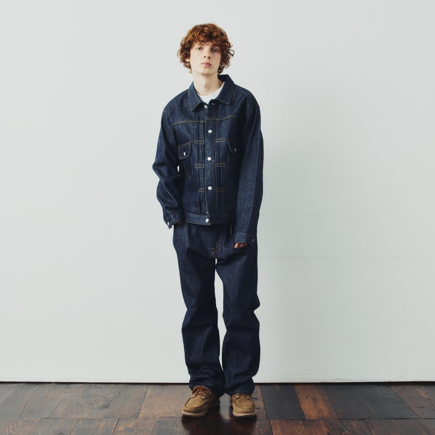 STANDARD JEANS