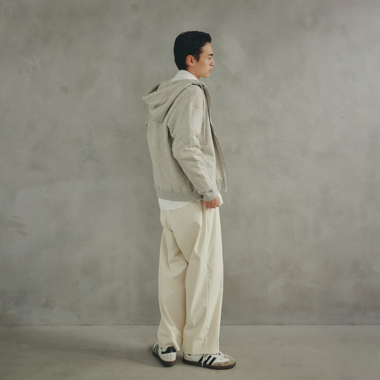 ZIP HOODY
