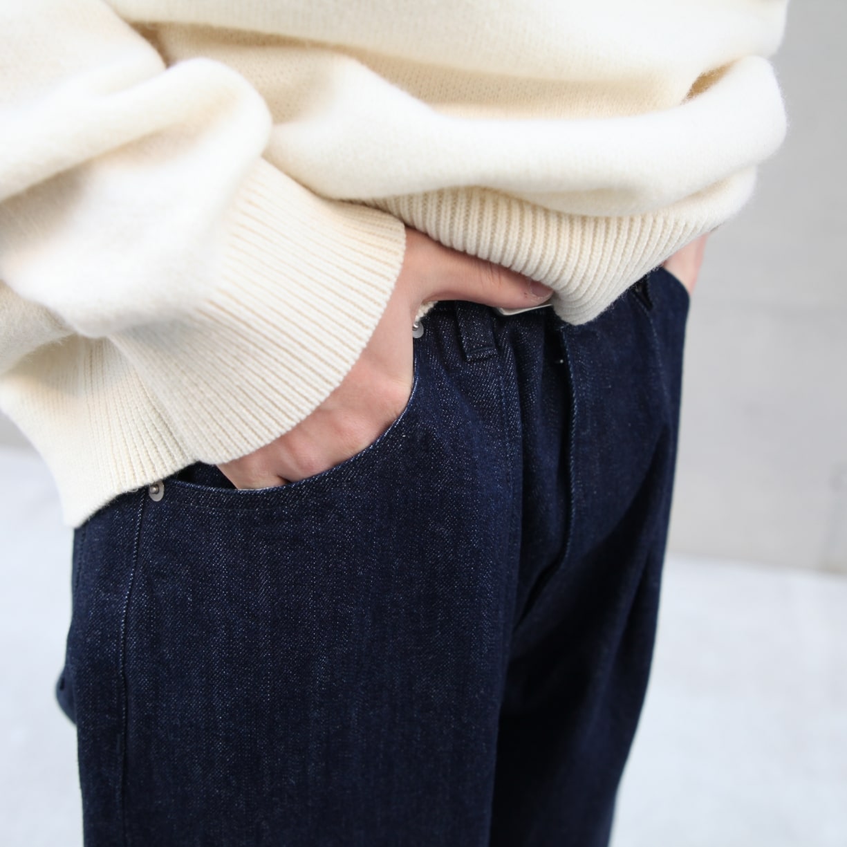 WIDE TUCK DENIM PANTS