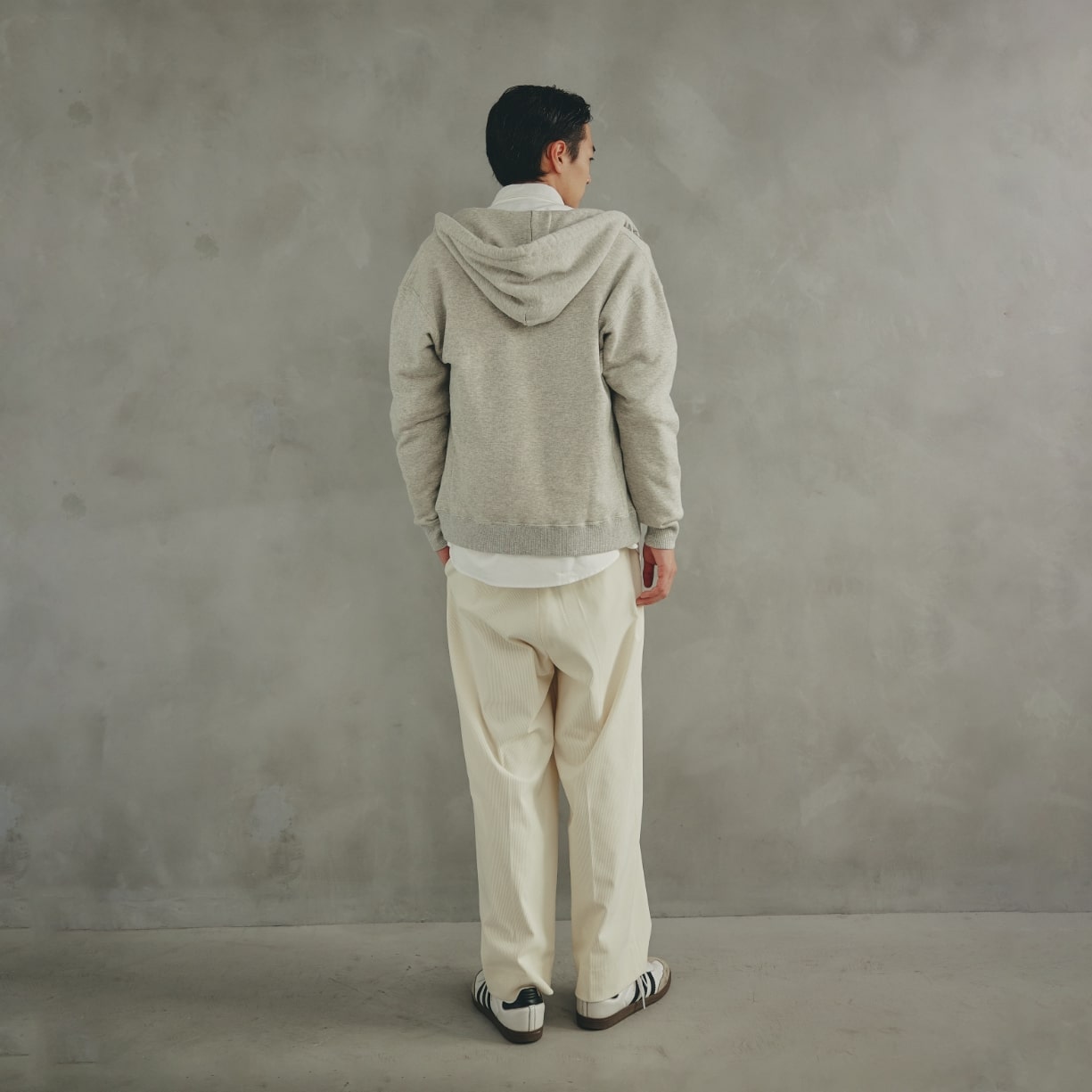 ZIP HOODY