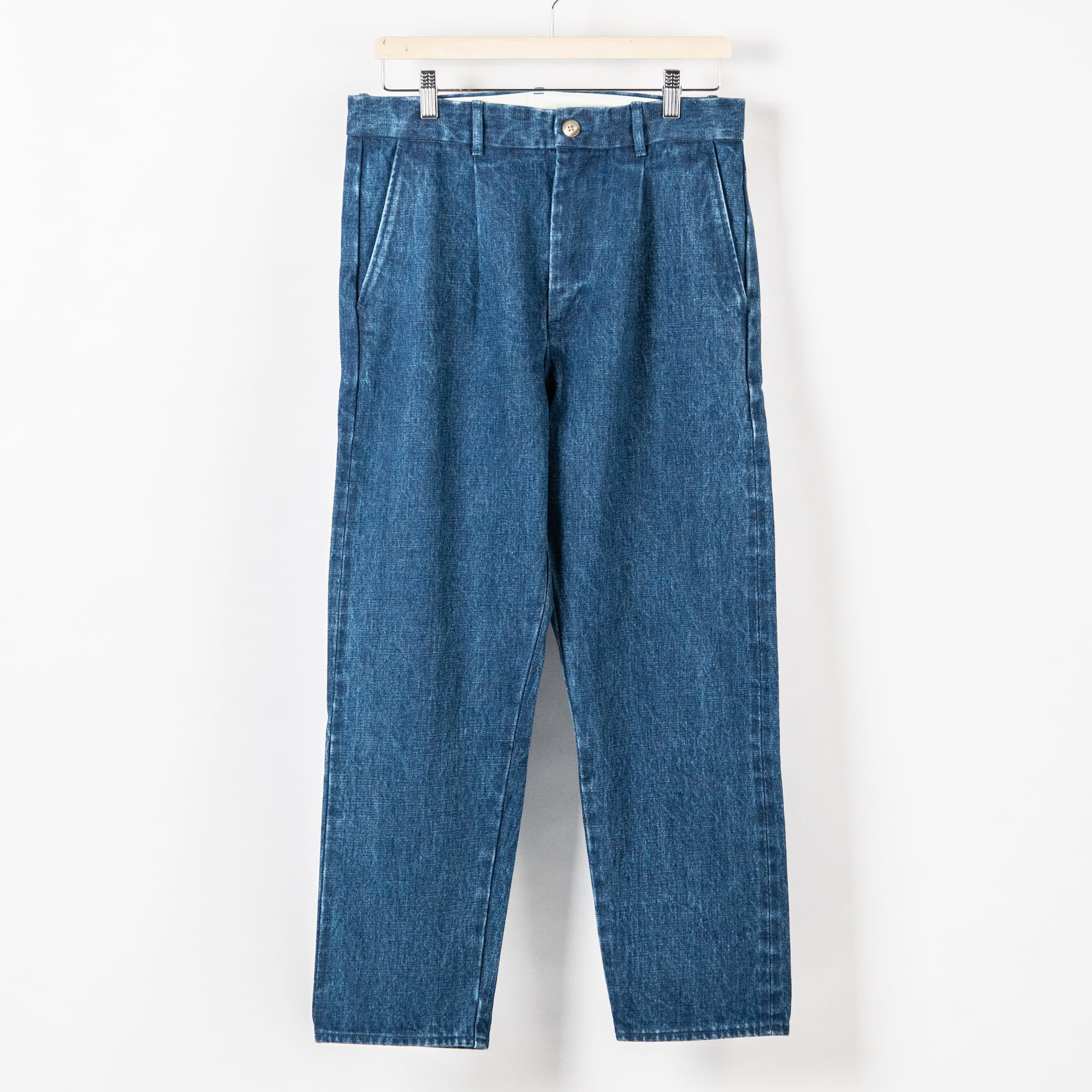 DENIM TAPERED PANTS