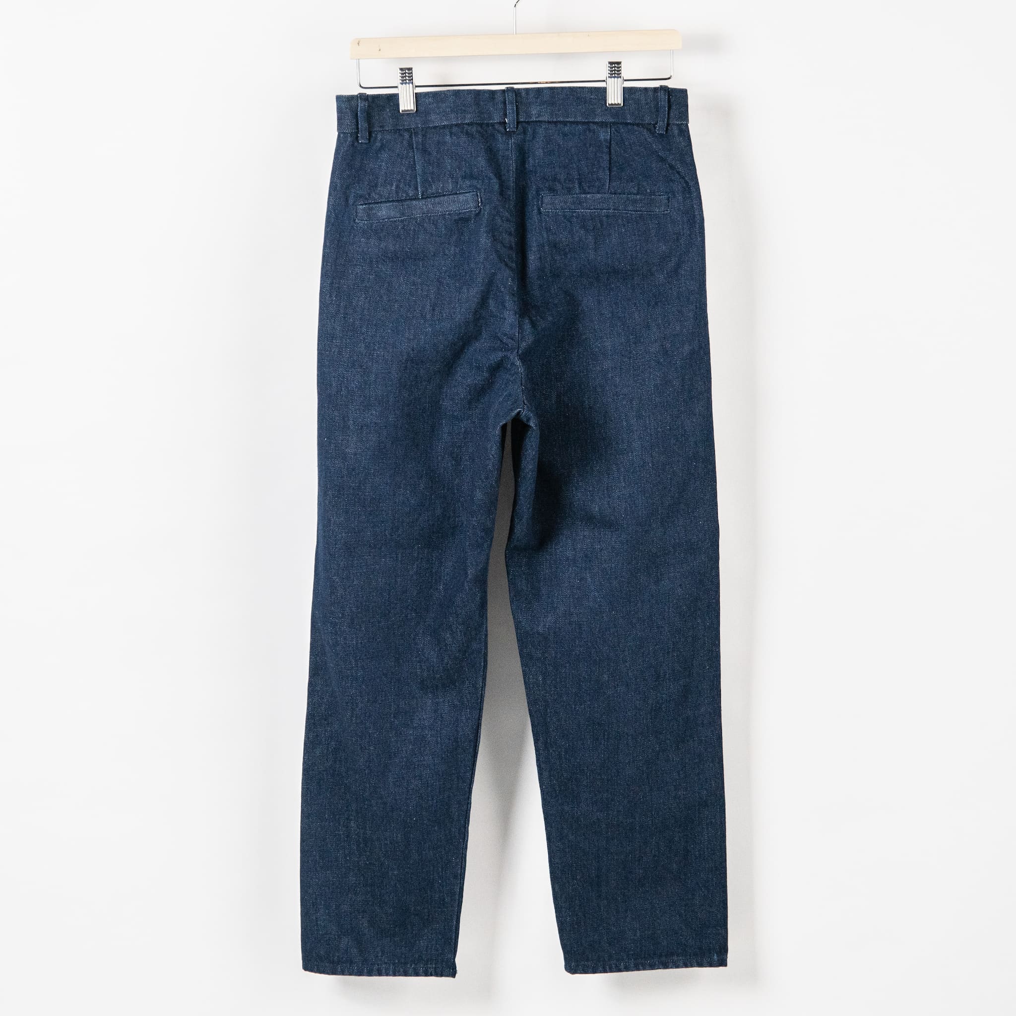 DENIM TAPERED PANTS